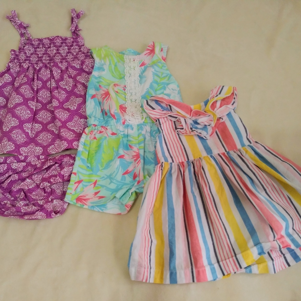 Bundle 3 Carter's Outfits Baby Girl Size 3 months